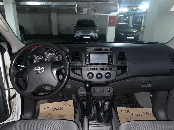 Toyota Hilux 2012, 165,200 km - 2.5 l - Bakı