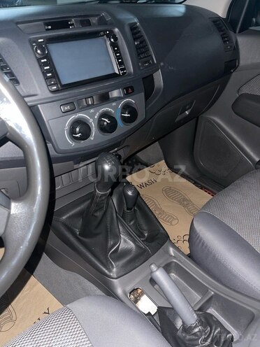 Toyota Hilux 2012, 165,200 km - 2.5 l - Bakı