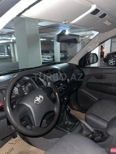Toyota Hilux 2012, 165,200 km - 2.5 l - Bakı