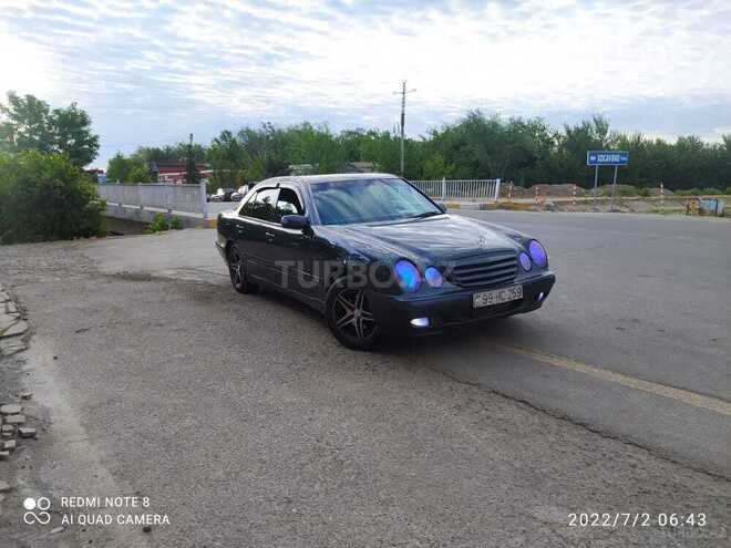 Mercedes E 220 1999, 299,350 km - 2.2 l - İmişli
