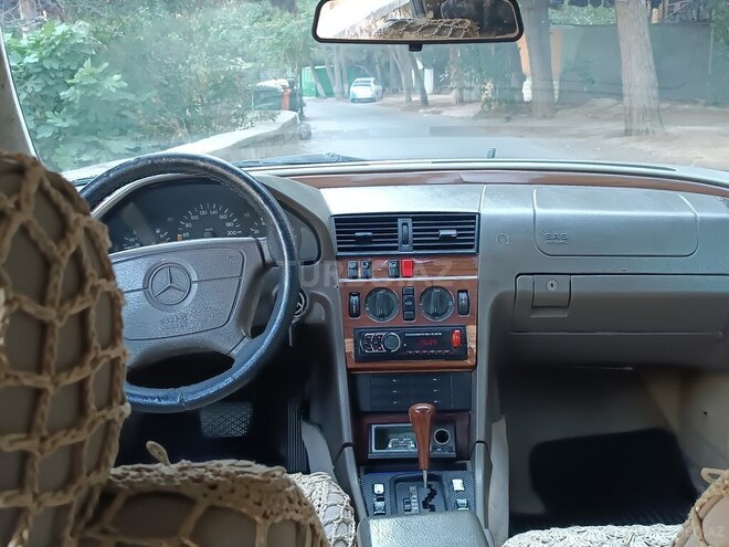 Mercedes C 180 1993, 354,958 km - 1.8 л - Bakı