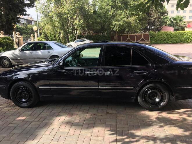 Mercedes E 270 2001, 402,500 km - 2.7 l - Bakı