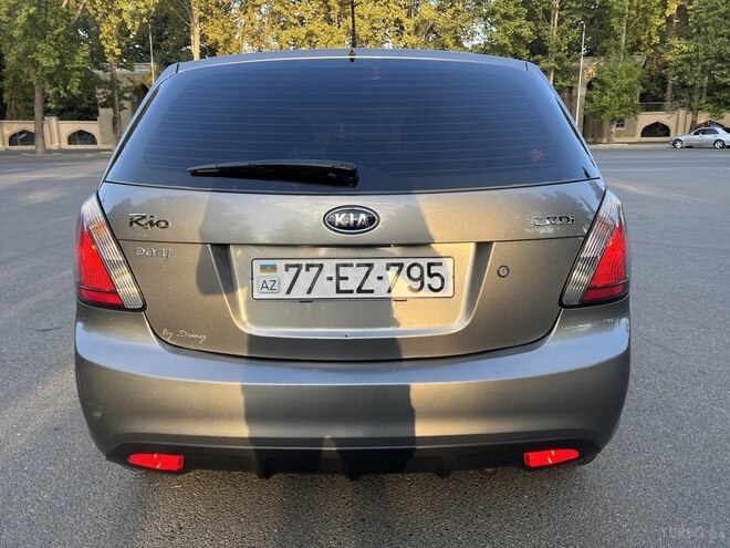 Kia Rio 2009, 200,000 km - 1.5 л - Bakı