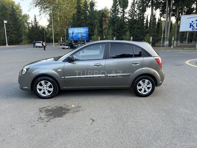 Kia Rio 2009, 200,000 km - 1.5 л - Bakı