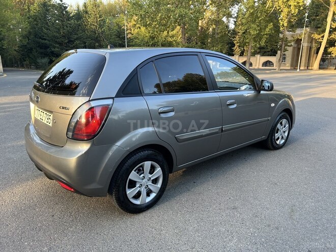 Kia Rio 2009, 200,000 km - 1.5 л - Bakı