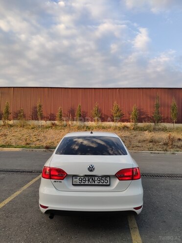 Volkswagen Jetta 2013, 94,000 km - 1.6 л - Bakı