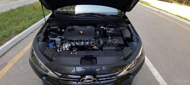 Hyundai Elantra 2020, 25,000 km - 2.0 l - Bakı