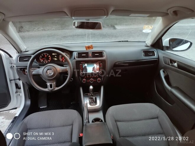 Volkswagen Jetta 2013, 94,000 km - 1.6 л - Bakı