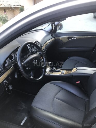 Mercedes E 280 2006, 215,000 km - 3.0 l - Bakı
