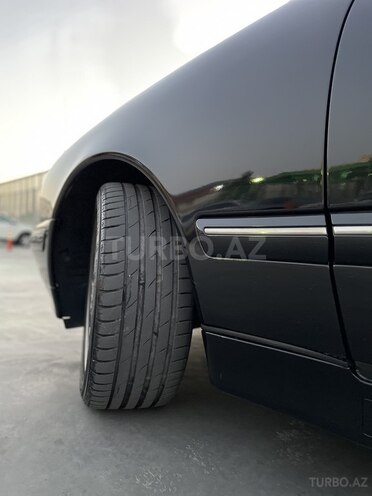 Mercedes E 320 2000, 289,000 km - 3.2 l - Bakı