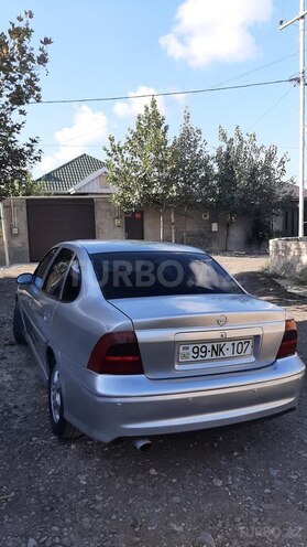 Opel Vectra 1999, 246,000 km - 2.0 l - Bakı