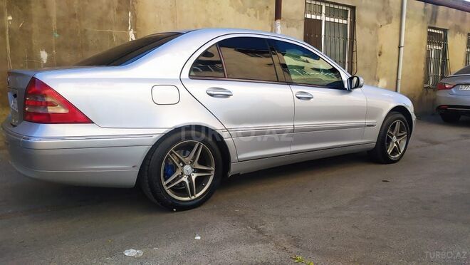Mercedes C 200 2000, 333,000 km - 2.0 l - Bakı