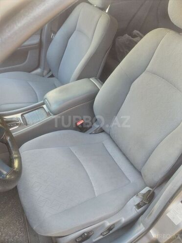 Mercedes C 200 2000, 333,000 km - 2.0 l - Bakı