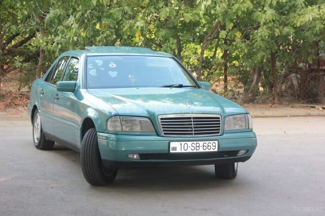Mercedes C 220 1995, 460,000 km - 2.2 l - Bakı