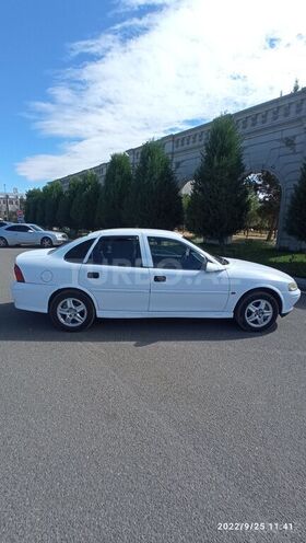Opel Vectra 2000, 300,000 km - 1.8 l - Gəncə