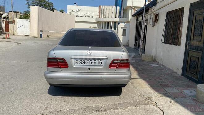 Mercedes E 230 1997, 300,000 km - 2.3 л - Bakı
