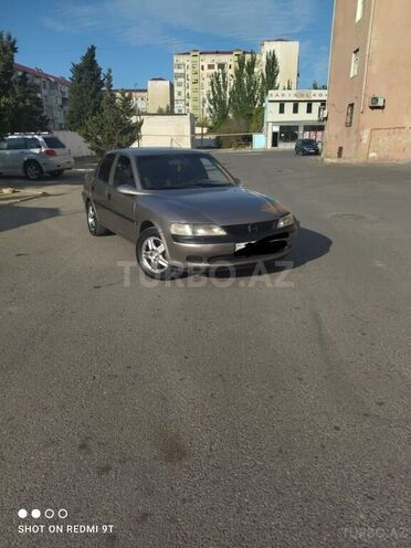 Opel Vectra 1997, 360,000 km - 2.0 l - Sumqayıt