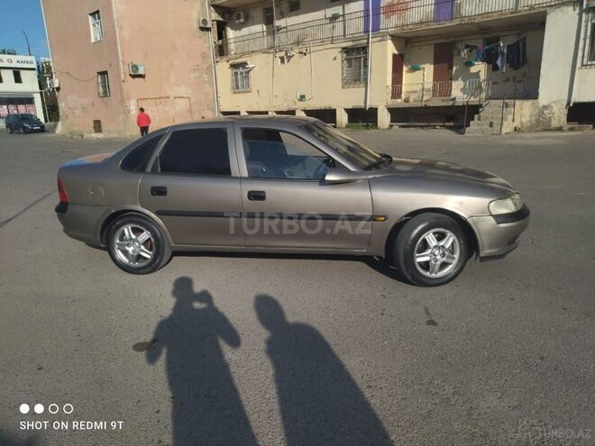 Opel Vectra 1997, 360,000 km - 2.0 l - Sumqayıt