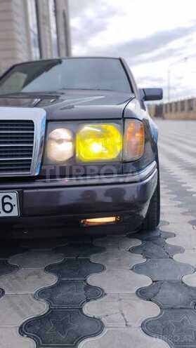 Mercedes E 230 1992, 331,006 km - 2.3 л - Bərdə