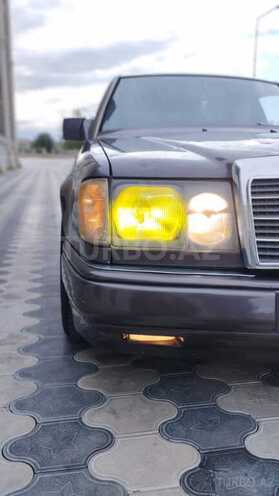 Mercedes E 230 1992, 331,006 km - 2.3 л - Bərdə