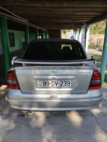 Opel Astra 1999, 90,000 km - 1.6 l - Ucar