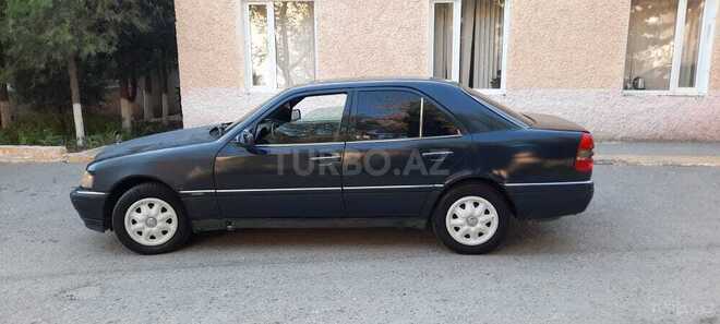 Mercedes C 220 1995, 378,000 km - 2.2 l - Sumqayıt