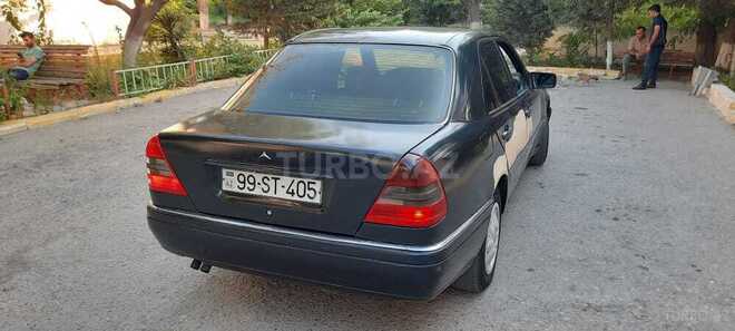 Mercedes C 220 1995, 378,000 km - 2.2 l - Sumqayıt