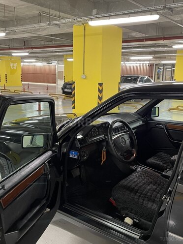 Mercedes E 280 1994, 590,000 km - 2.8 l - Gəncə