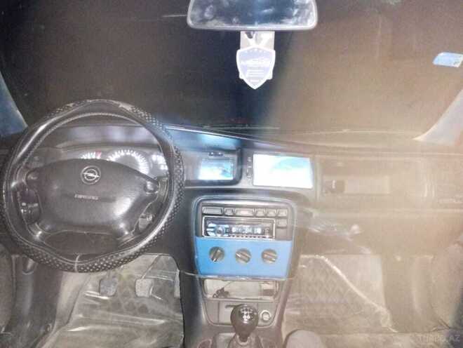 Opel Vectra 1998, 224,000 km - 1.6 л - Bakı
