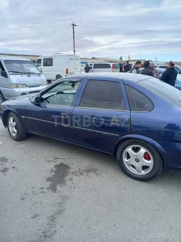Opel Vectra 1998, 224,000 km - 1.6 л - Bakı