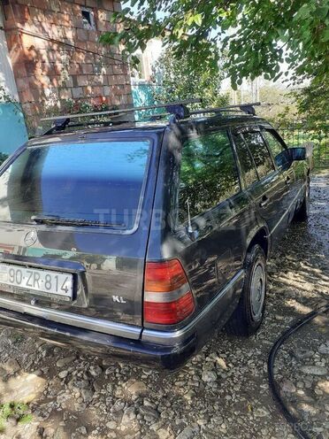 Mercedes E 250 1990, 533,440 km - 2.5 л - Şabran