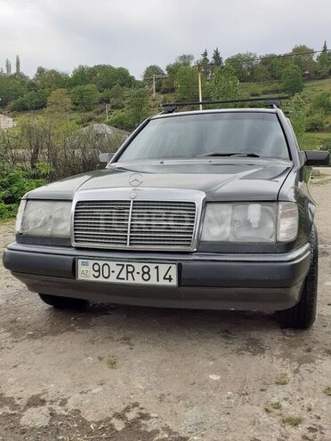 Mercedes E 250 1990, 533,440 km - 2.5 л - Şabran