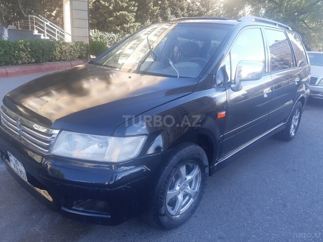 Mitsubishi Chariot 2000, 198,000 km - 2.4 l - Bakı