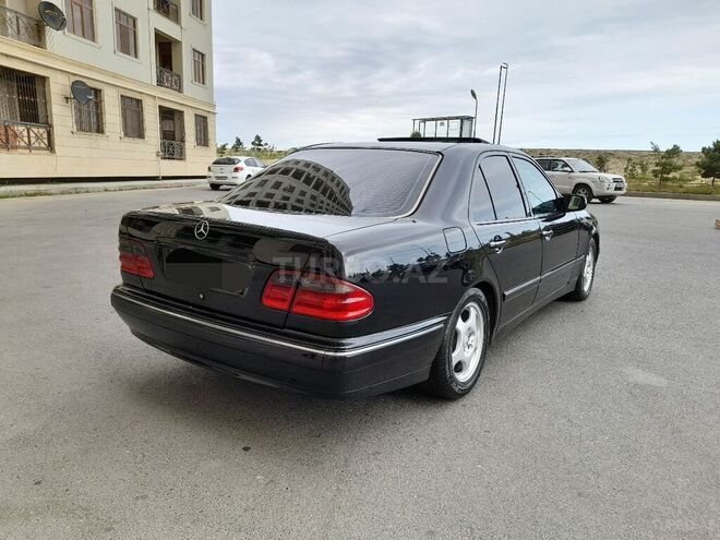 Mercedes E 220 1999, 420,000 km - 2.2 l - Bakı