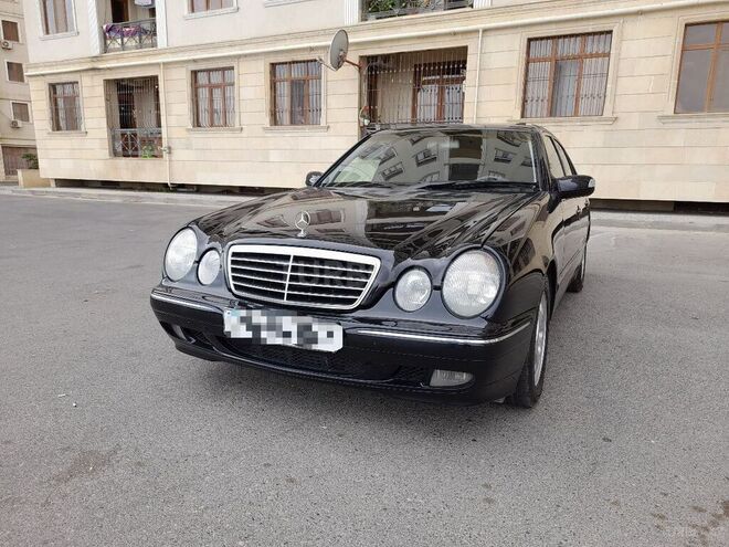 Mercedes E 220 1999, 420,000 km - 2.2 l - Bakı