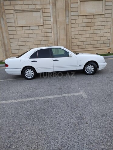 Mercedes E 230 1997, 450,000 km - 2.3 l - Bakı