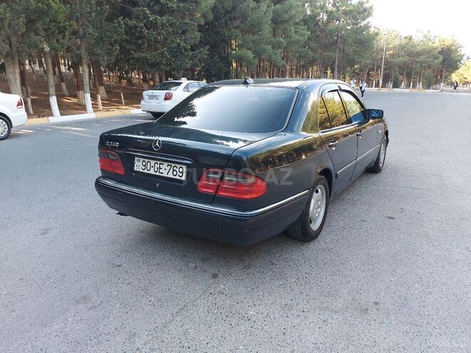 Mercedes E 240 1998, 212,000 km - 2.4 л - Sumqayıt