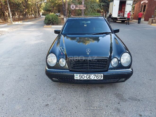 Mercedes E 240 1998, 212,000 km - 2.4 л - Sumqayıt