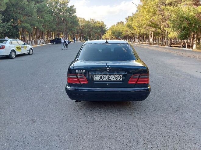 Mercedes E 240 1998, 212,000 km - 2.4 л - Sumqayıt