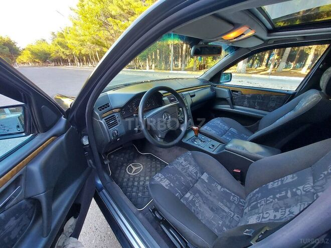 Mercedes E 240 1998, 212,000 km - 2.4 л - Sumqayıt