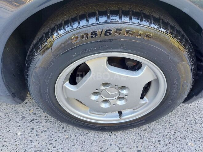 Mercedes E 240 1998, 212,000 km - 2.4 л - Sumqayıt