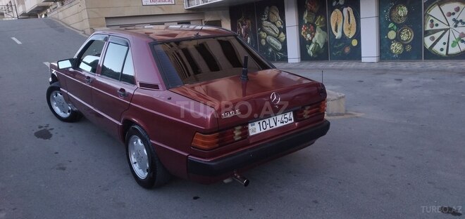 Mercedes 190 1991, 332,211 km - 2.0 l - Bakı