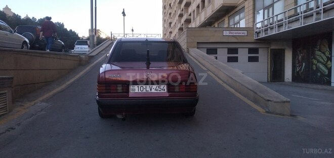 Mercedes 190 1991, 332,211 km - 2.0 l - Bakı