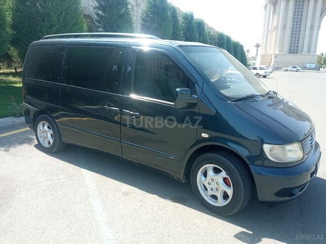 Mercedes V 220 2000, 320,000 km - 2.2 l - Gəncə