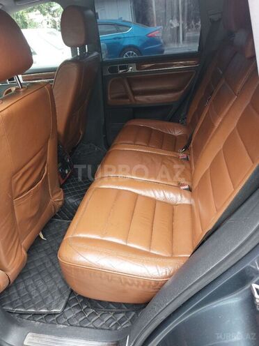 Volkswagen Touareg 2004, 256,800 km - 4.2 l - Bakı