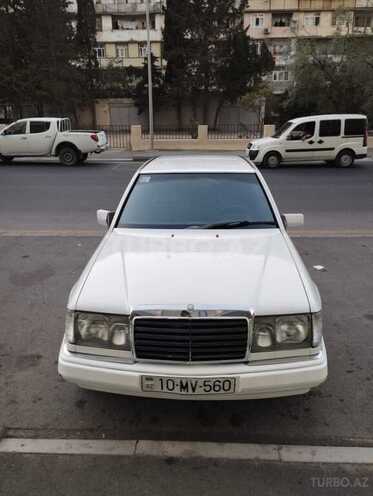 Mercedes E 220 1993, 456,654 km - 2.2 л - Bakı