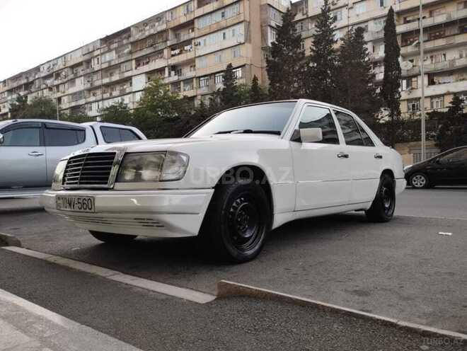 Mercedes E 220 1993, 456,654 km - 2.2 л - Bakı
