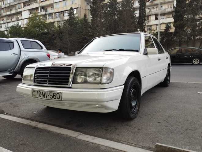 Mercedes E 220 1993, 456,654 km - 2.2 л - Bakı