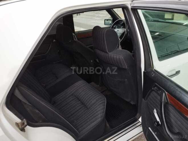 Mercedes E 220 1993, 456,654 km - 2.2 л - Bakı