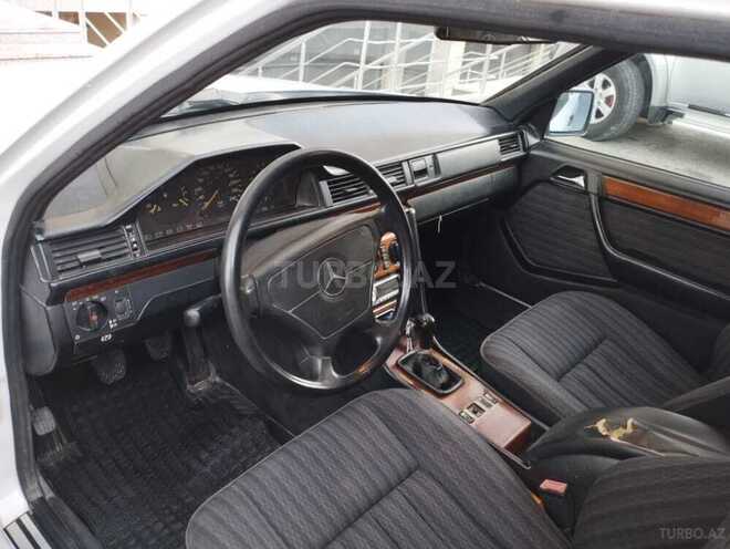 Mercedes E 220 1993, 456,654 km - 2.2 л - Bakı
